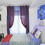 Suiteiris 3* קזינו
