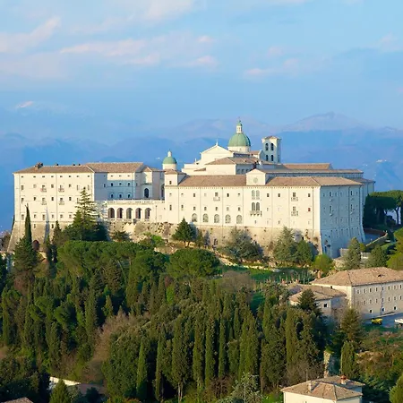 Suiteiris Cassino